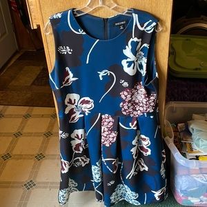 Dress with two pockets!